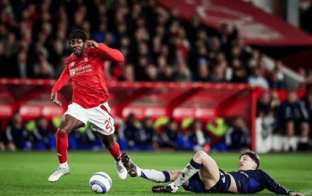 曼联0比1诺丁汉森林，进攻哑火酿败局，战曼城恐连败