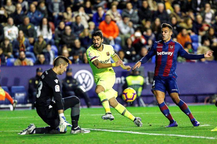 西甲收官战：巴列卡诺主场迎战马洛卡