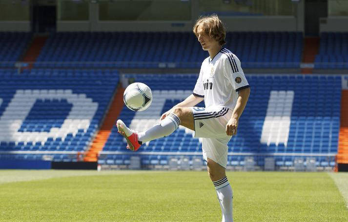 莫德里奇是否加盟AC米兰备受关注